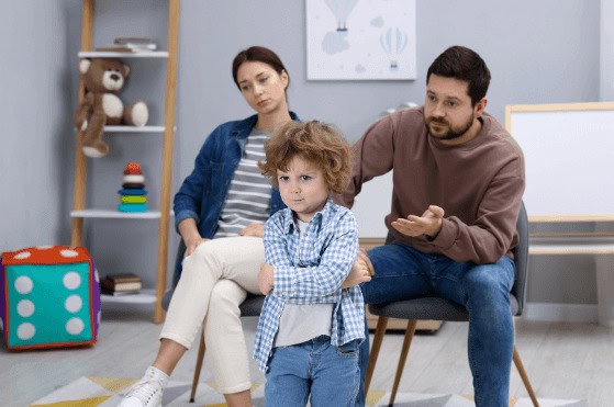 להורים שניסו הכל ועדיין מרגישים תקועים
